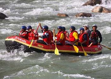 Experience 4 Days 3 Nights Manali Mountain Vacation Package