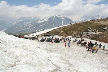 Memorable Manali Family Tour Package for 6 Days from Delhi