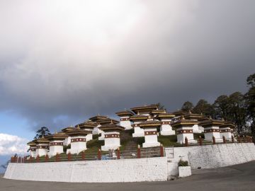 Experience 7 Days Bhutan to Punakha Luxury Vacation Package