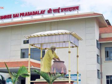 Memorable 4 Days 3 Nights Shirdi Vacation Package