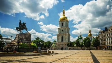 Ecstatic 5 Days 4 Nights Kiev Holiday Package