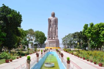 4 Days 3 Nights Bodhgaya River Holiday Package