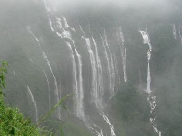 MEGHALAYA "ADOBE OF CLOUDS" WITH WILDERNESS...