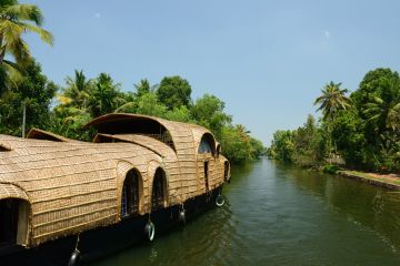 7 Days 6 Nights Kumarakom Lake Holiday Package