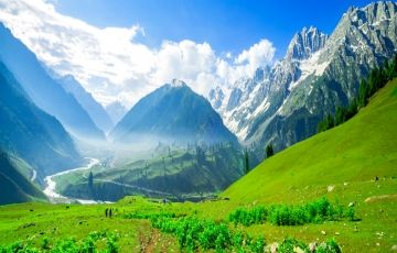 Memorable 4 Days 3 Nights Srinagar, Gulmarg and pahalgam Vacation Package