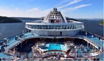 Magical 6 Days 5 Nights Sentosa, Universal Studios, City Tour and Cruise Holiday Package