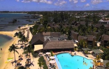 Family Getaway 7 Days 6 Nights Flic en Flac Honeymoon Trip Package