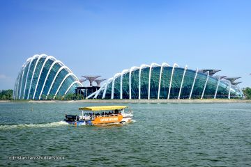 Family Getaway singapore Friends Tour Package for 5 Days 4 Nights