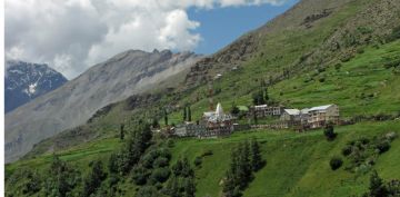 Family Getaway 5 Days 4 Nights Manali with Lahaul And Spiti Waterfall Vacation Package