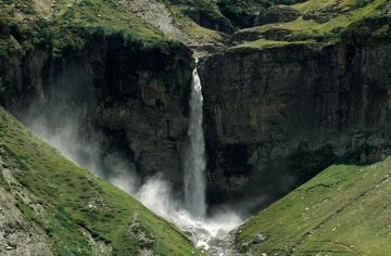 Family Getaway 5 Days 4 Nights Manali with Lahaul And Spiti Waterfall Vacation Package