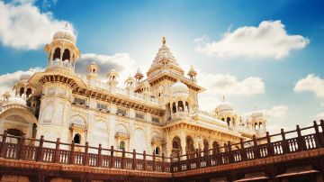 Delhi-Udaipur 3N/4D package