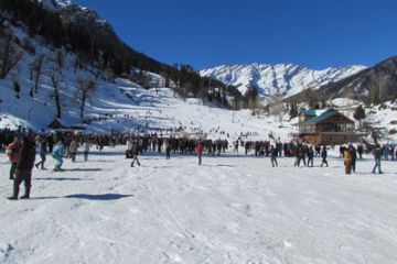 Magical 5 Days 4 Nights Manali Romantic Tour Package