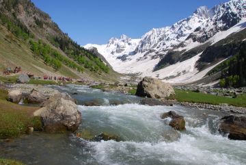 6 Days 5 Nights Delhi , Mumbai to Gulmarg Offbeat Vacation Package