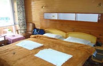 5 Days 4 Nights Srinagar to Gulmarg Honeymoon Holiday Package