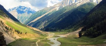 Magical 6 Days Srinagar to Gulmarg Friends Vacation Package