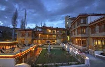 MANALI  LEH TOUR FOR 9 NIGHTS 10 DAYS