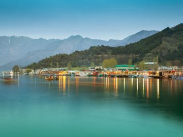 Experience 6 Days Jammu Pehalgam Srinagar Sonamarg Gulmarg Vacation Package