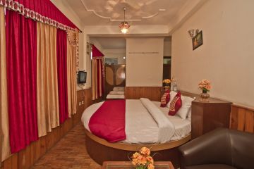 Family Getaway Manali Tour Package for 2 Days 1 Night