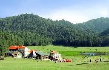 Heart-warming 2 Days Khajjiar Friends Trip Package