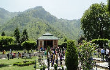 Pleasurable 4 Days Srinagar Offbeat Trip Package