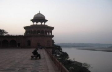 Beautiful 3 Days 2 Nights Delhi and Agra Tour Package