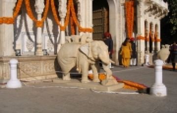 Beautiful Mal Honeymoon Tour Package for 4 Days 3 Nights