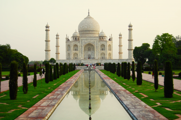 Ecstatic 2 Days 1 Night Agra Shopping Trip Package