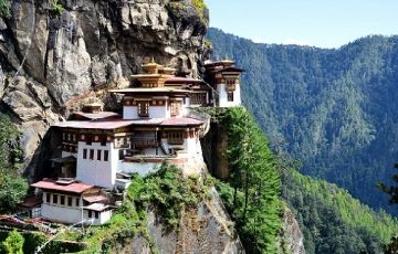 Ecstatic 7 Days 6 Nights Punakha Holiday Package