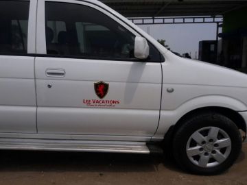 Experience 7 Days 6 Nights Munnar Honeymoon Vacation Package