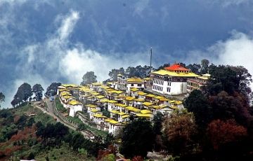 8 Days Gangtok Lachung Pelling Darjeeling Tour Package