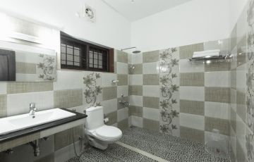 Beautiful Munnar Tour Package for 2 Days by ZIA HOLIDAYS AND RESORTS PVT LTD