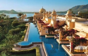 Amazing 5 Days 4 Nights Agra and Jaipur Holiday Package