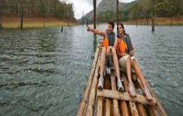 Beautiful 6 Days 5 Nights Munnar, Thekkady, Alleppy with Cochin Vacation Package