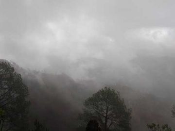 Amazing 3 Days 2 Nights Lansdowne Luxury Trip Package