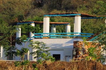 Heart-warming 2 Days 1 Night Alwar Resort Trip Package