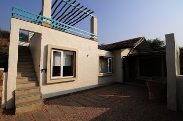 Heart-warming 2 Days 1 Night Alwar Resort Trip Package