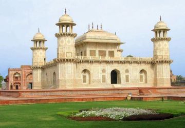 2 Days 1 Night Delhi Culture and Heritage Vacation Package
