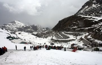 Beautiful 6 Days 5 Nights Darjeeling and Gangtok Tour Package