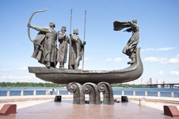 Beautiful 5 Days Delhi to Kyiv City Family Trip Package