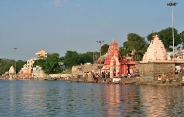 Heart-warming 3 Days 2 Nights Ujjain, Omkareshwar and Maheshwar Holiday Package