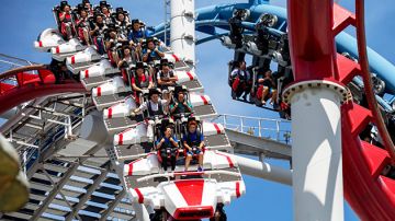 Best 2 Days Singapore and Malaysia Romantic Holiday Package