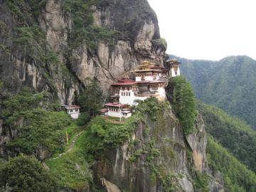 Ecstatic 7 Days Bagdogra to Thimphu Family Tour Package