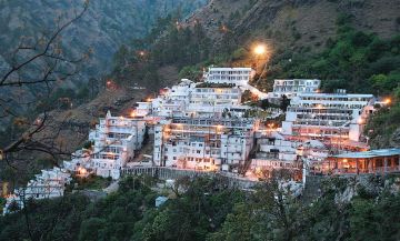 7 Days Jammu, Vaishno Devi, Patnitop with Pahalgam Honeymoon Holiday Package