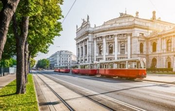 Amazing 14 Days 13 Nights Salzburg, Pragu, Beldlake with Zagreb Vacation Package