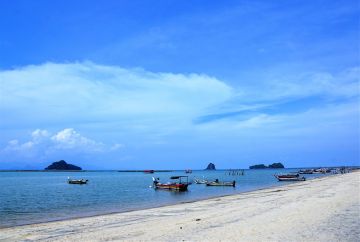 Heart-warming 4 Days Langkawi Romantic Tour Package