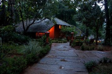 Ecstatic 5 Days Wayanad Romantic Trip Package