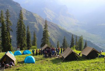 5 Days 4 Nights Chandigarh, Jinna Rana Thatch with Manali Trip Package