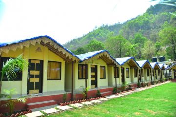 Beautiful 2 Days Rishikesh Religious Vacation Package