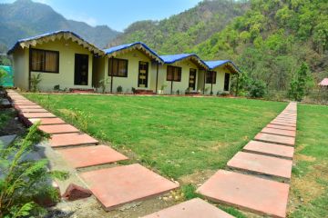 Beautiful 2 Days Rishikesh Religious Vacation Package