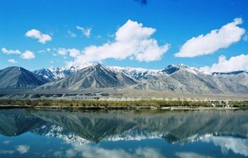 Beautiful Leh Mountain Tour Package for 4 Days 3 Nights